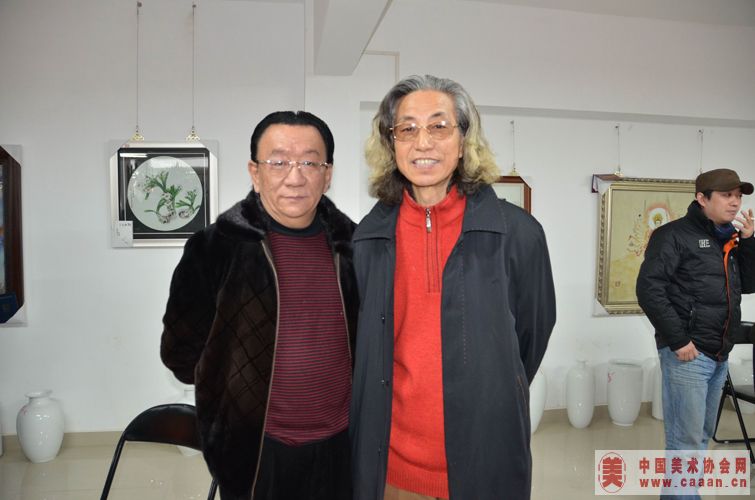 �������ż�ͬ��ҫ�������ϻ��ɻ�