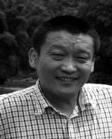 ����κ���