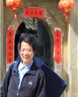 ����������