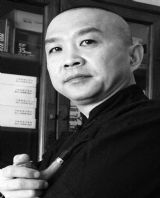 ����κ��