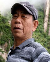 ����������