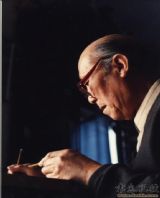 ����������