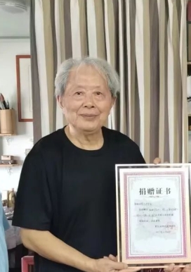 ��־����Ƭ