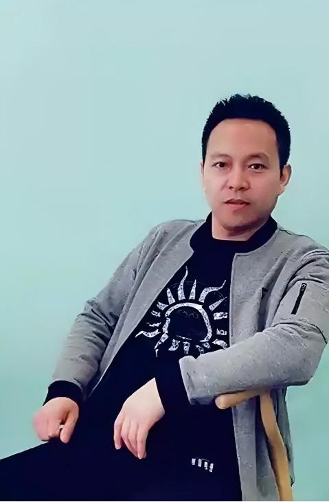 Ƭ