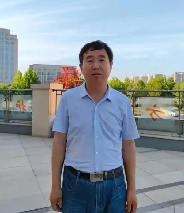 �Ź��