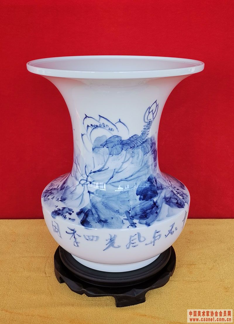 ���ϲ����īȻ����Ʒ